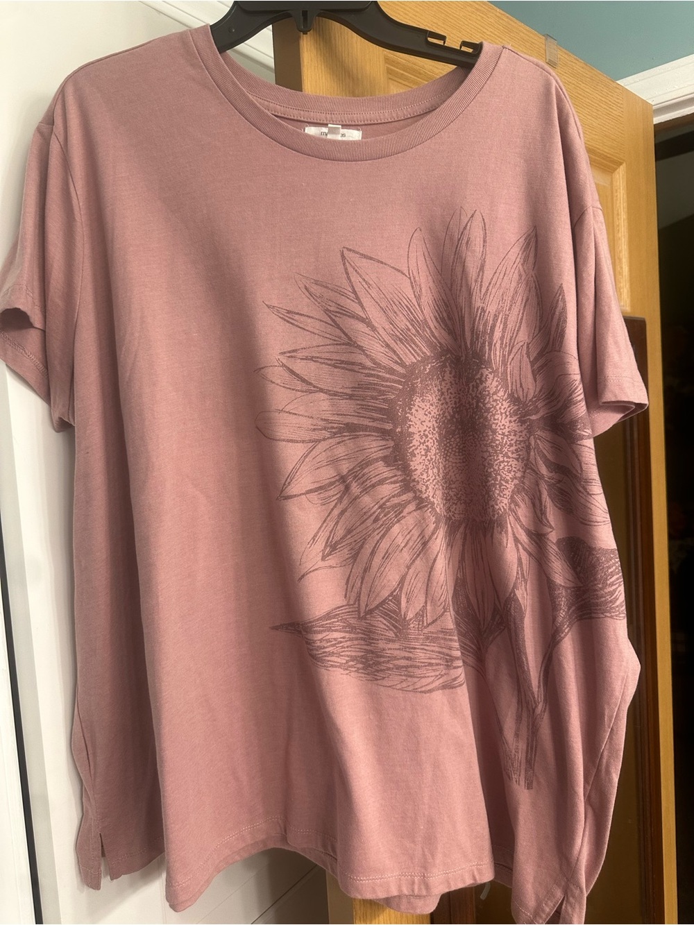 Maurices Mauve-Pink Sunflower Graphic Tee